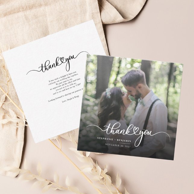 Tarjeta Pequeña Gracias por la foto de boda a mano (Wedding Day Couple Photo Script Thank You Card)