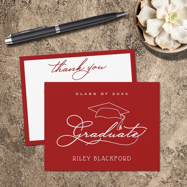 Tarjeta Pequeña Graduación Cap Cardinal Red Gracias (Graduation cap cardinal red flat thank you note cards have room for your message on the back.)