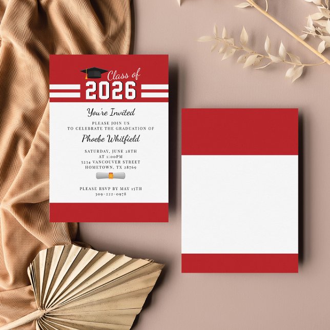 Tarjeta Pequeña Graduado moderno rojo blanco simple graduación (Subido por el creador)