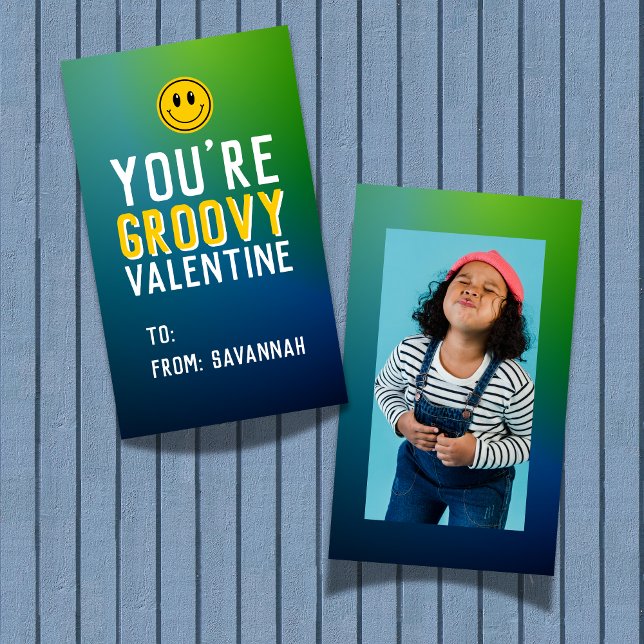 Tarjeta Pequeña Groovy Retro Gradient Valentine's Classroom Card (Groovy Retro Gradient Valentine's Classroom Card)