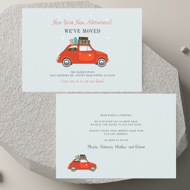 Tarjeta Pequeña Hemos movido las aventuras de Año Nuevo con el coc (We've Moved New Year Adventures Red Car Moving Note Card)