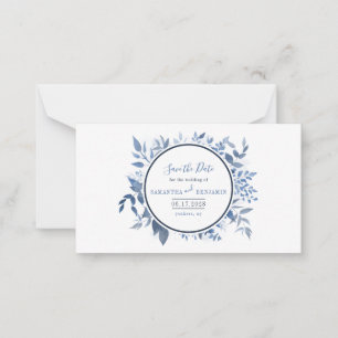 Tarjeta Pequeña Hojas Botánicas Script Azul Marino Save the Date