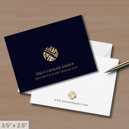 Tarjeta Pequeña Logotipo profesional de oro moderno
