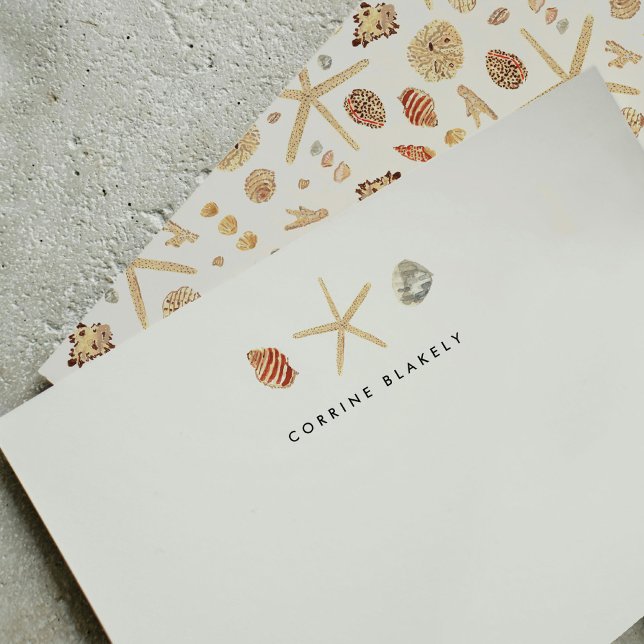Tarjeta Pequeña Maravillas acuáticas modernas personalizadas (Modern Watercolor Seashells Personalized Note Card)