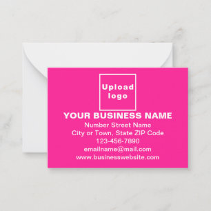 Tarjeta Pequeña Marca comercial en una pequeña plancha rectangular
