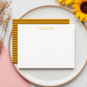 Tarjeta Pequeña Moda clásica de franjas minimalistas amarillas y n