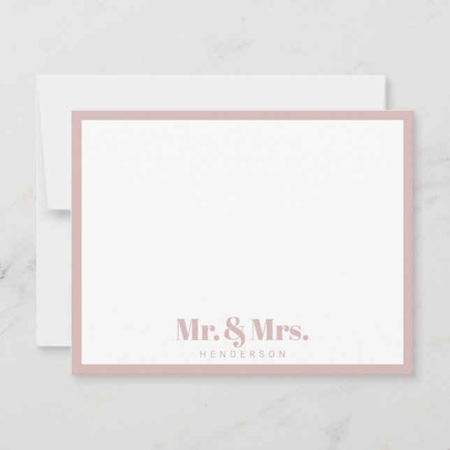 Tarjeta Pequeña Modern Pink White Mr. y Mrs. Su apellido (Anverso)