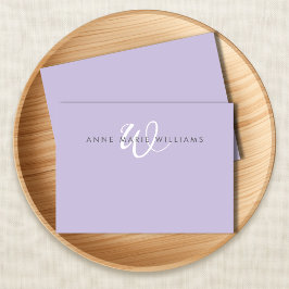 Tarjeta Pequeña Monograma moderno de escritura en blanco y lavanda