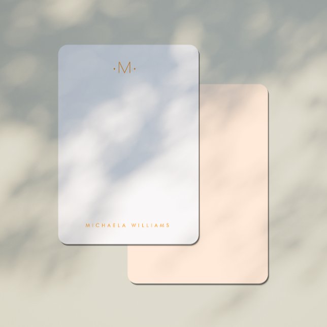 Tarjeta Pequeña Monogramado inicial y nombre sutiles moderno (Subido por el creador)
