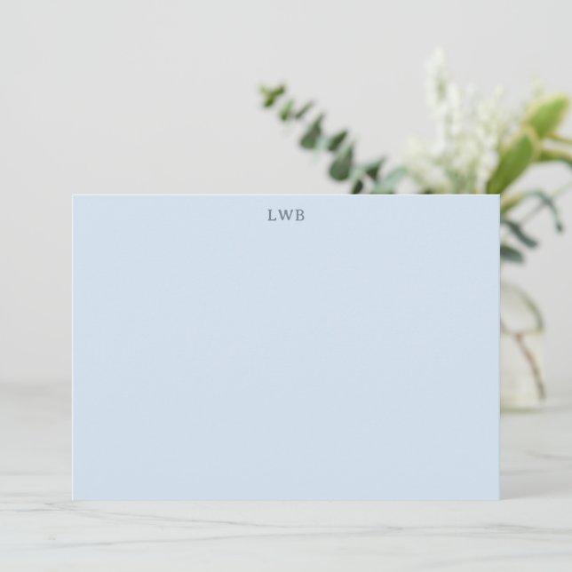 Tarjeta Pequeña Monogrammed Initials Light Blue Modern Stationery (Anverso de pie)