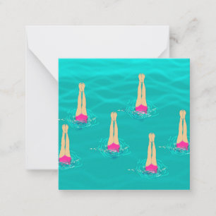 Tarjeta Pequeña Nadadores Artísticos Nadando Bajo El Agua