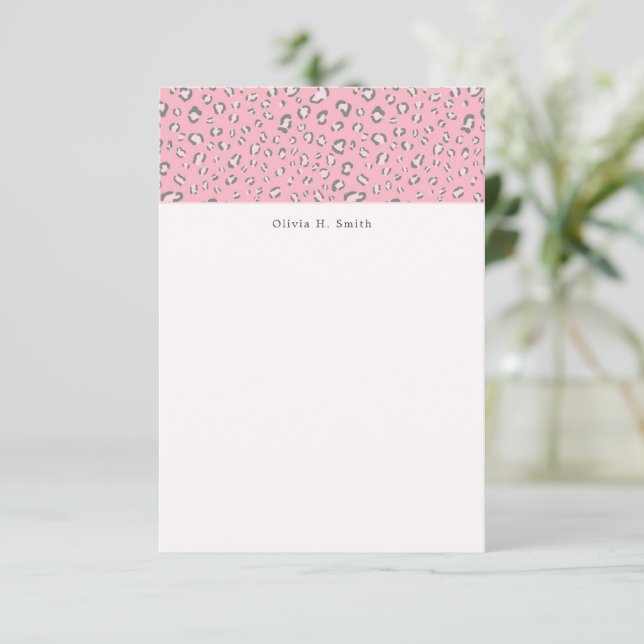 Tarjeta Pequeña Pink Gray Leopard 2 personalizado (Anverso de pie)