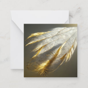 Tarjeta Pequeña Plumas blancas doradas