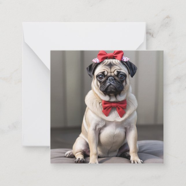Tarjeta Pequeña Pug con arco (Anverso)