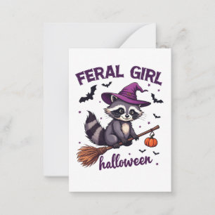 Tarjeta Pequeña Regalo de niña salvaje de Halloween Mapache Bruja 