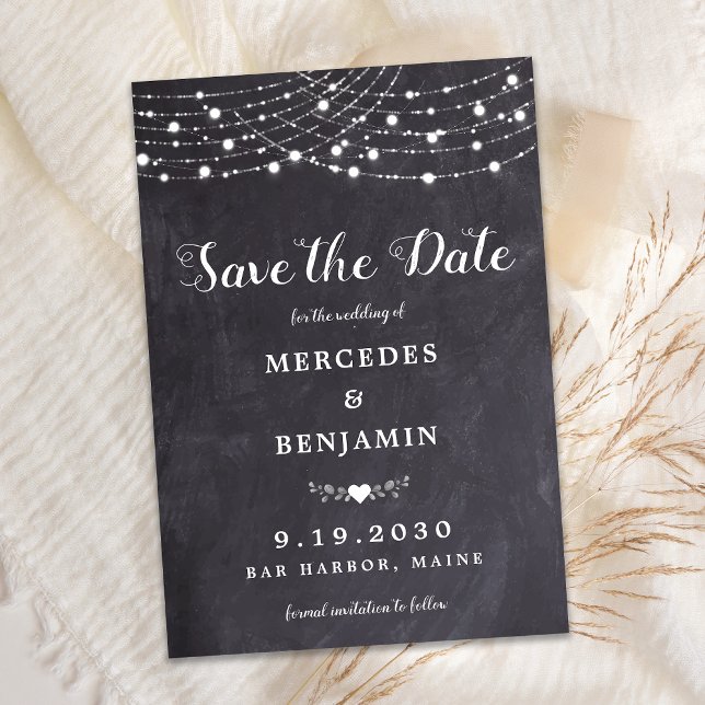 Tarjeta Pequeña Rustic String Lights Slate Wedding Save The Date (Subido por el creador)