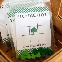 Tic Tac Toe St. Patrick's Day Card para niños