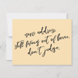 Tarjeta Pequeña Todavía viviendo fuera de las cajas no juzgan a la