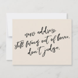 Tarjeta Pequeña Todavía viviendo fuera de las cajas no juzgan la t