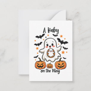 Tarjeta Pequeña Un bebé en camino Pastel Fantasma Embarazo Hallowe