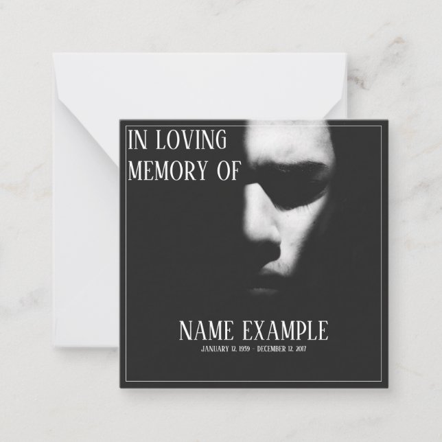 Tarjeta Pequeña Una cara dormida a media sombra (Anverso)