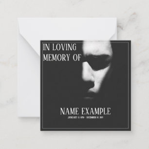 Tarjeta Pequeña Una cara dormida a media sombra