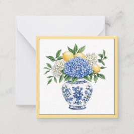 Tarjeta Pequeña Vase Chinoiserie azul y blanco con hidrangeas