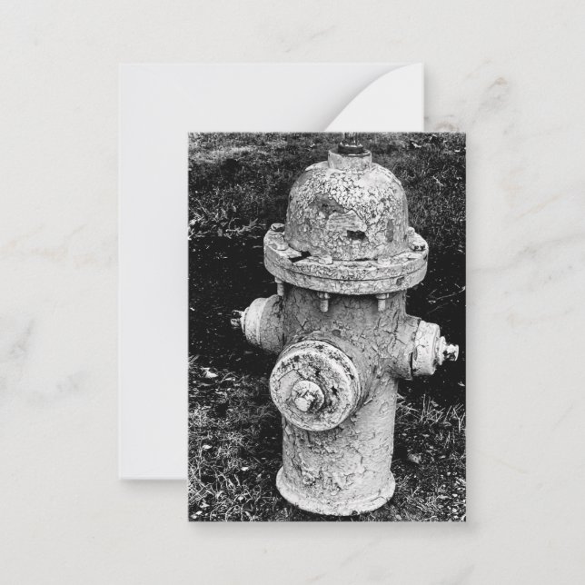 Tarjeta Pequeña Worn Chipped Rusty Old Fire Hydrant Photograph (Anverso)