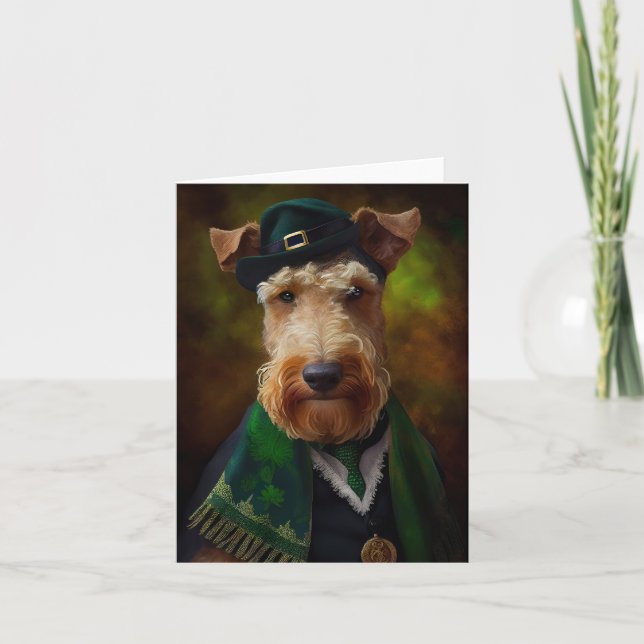Tarjeta perro airedale en el Día de San Patricio (Anverso)
