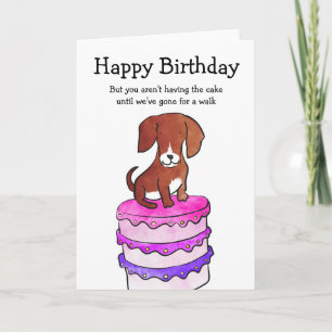 Tarjeta Perro con carta de cumpleaños de pasteles
