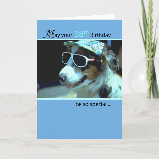 Tarjeta Perro de cumpleaños 38 con divertidas gafas de sol (Anverso)