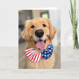 Tarjeta Perro recuperador de oro en el día de la independe