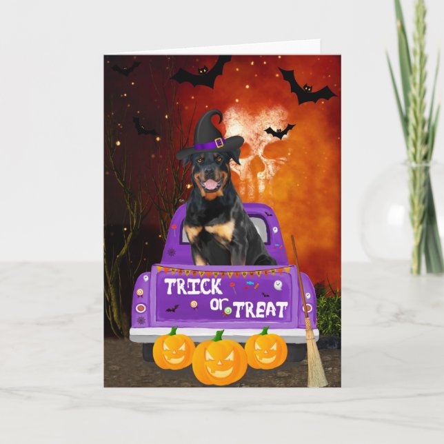 Tarjeta Perro Rottweiler en Camión Halloween (Anverso)