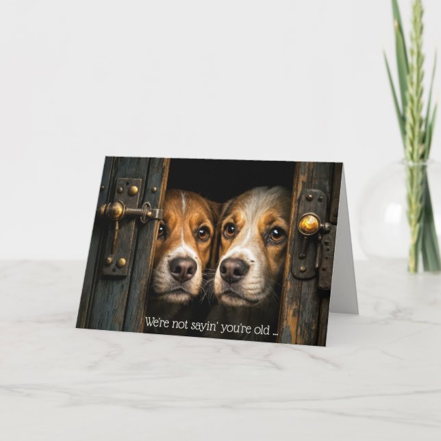Tarjeta Perros Nosy Birthday En La Puerta Antigua (Anverso)
