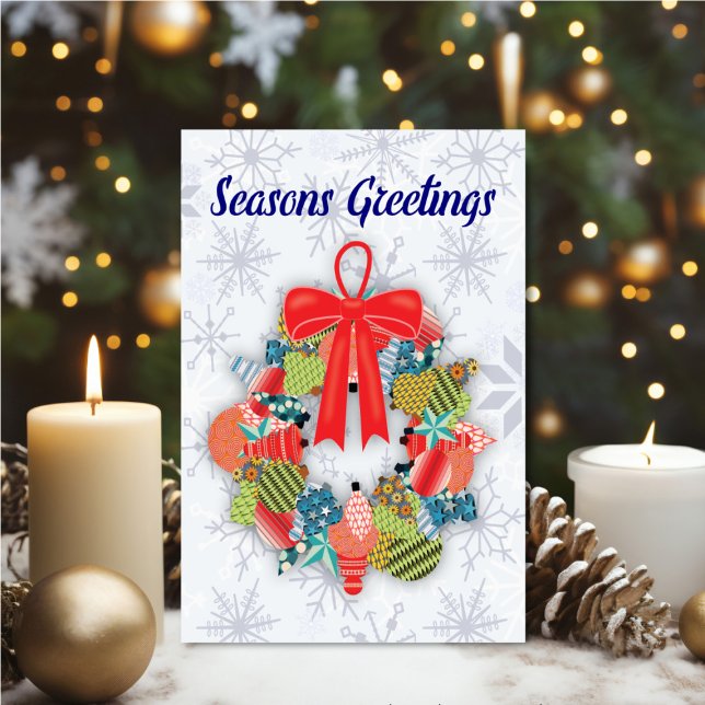 Tarjeta Personalized Ornament Wreath Seasons Greetings (Personalize your holiday wishes, by adding a custom message.)