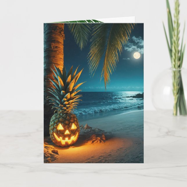 Tarjeta Piña De Halloween En Una Playa (Anverso)