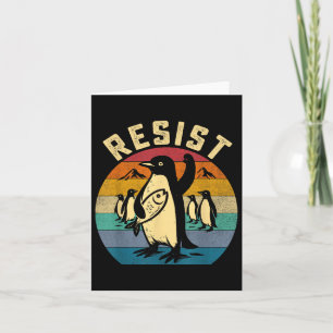 Tarjeta Pingüino gracioso resiste a los pingüinos en prote