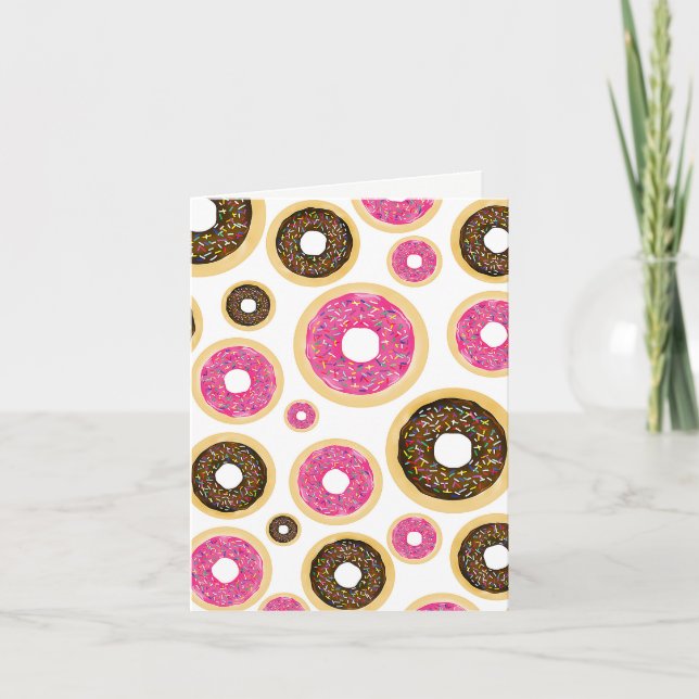 Tarjeta Pink & Brown Sprinkle Donuts Modern Birthday Party (Anverso)