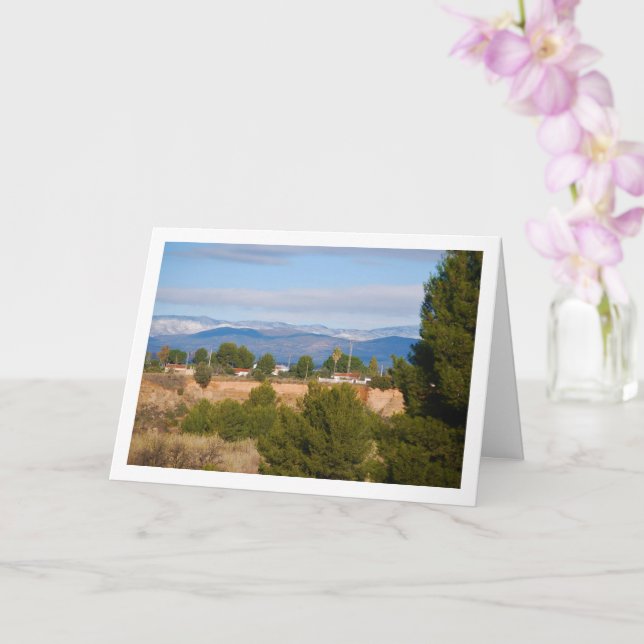 Tarjeta Pinos y montañas nevadas (Orquídea)