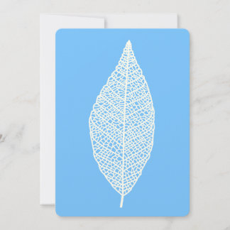 Tarjeta plana azul y blanca con arte de línea de e