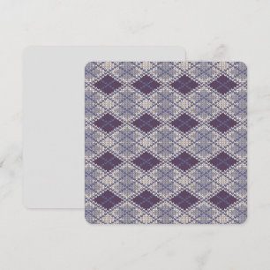 TARJETA PLANA CUADRADA DE 5,25" TEJIDA PLUM ARGYLE