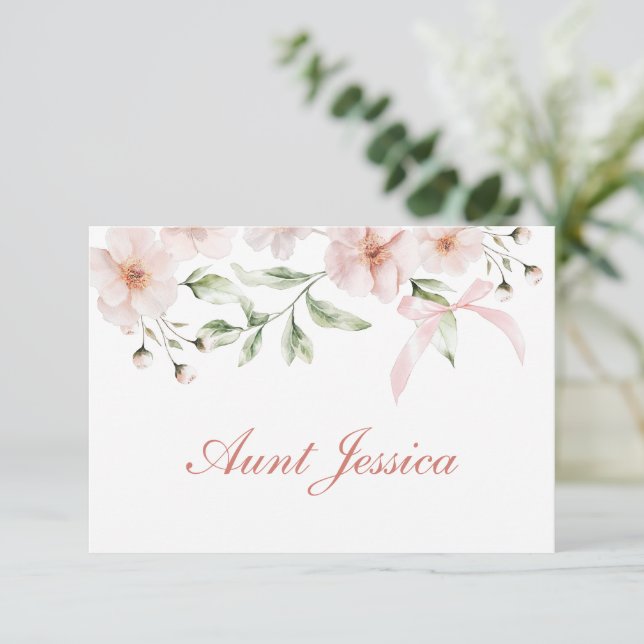 Tarjeta plana de flores rosadas y lazo (Anverso de pie)