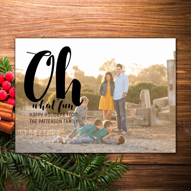 Tarjeta plana de fotos navideña negra Oh qué diver (Black Oh What Fun Holiday Photo Card)