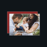 Tarjeta plana de fotos navideñas con guión de salu<br><div class="desc">Tarjeta de vacaciones de personalizable con copos de nieve y caprichos. Artículos similares están disponibles en mi tienda.</div>