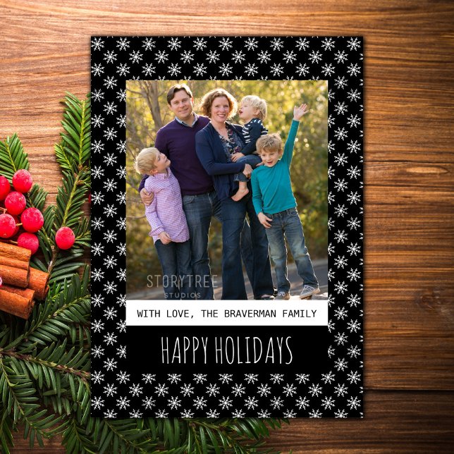 Tarjeta plana de fotos para fogones de nieve simpl (Black Simple Snowflake Holiday Photo Card)
