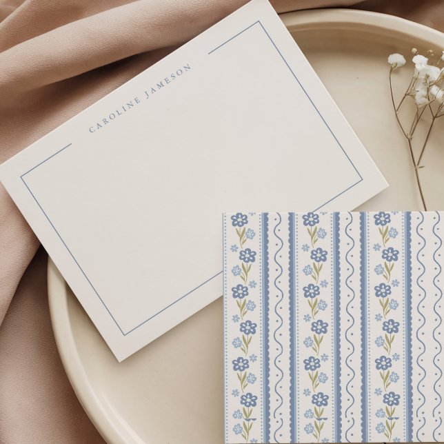Tarjeta plana de nota floral azul simple y elegant (Subido por el creador)