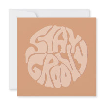 Tarjeta plana Stay Groovy Retro Beige