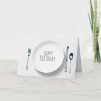 plato blanco con cumpleaños de plata