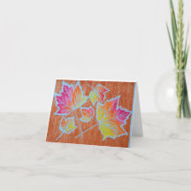 Tarjeta plegada de hojas de otoño