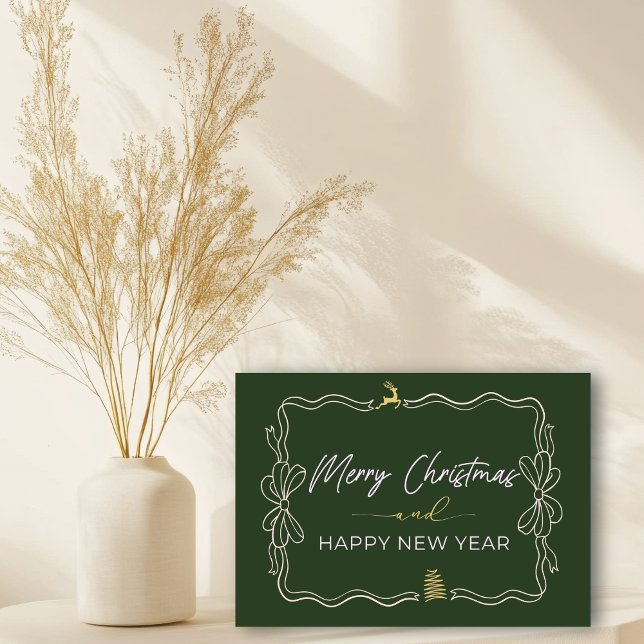 Tarjeta plegada de vacaciones de fideos de arcos y (Green Bow & Trees Doodles Holiday Folded Card)